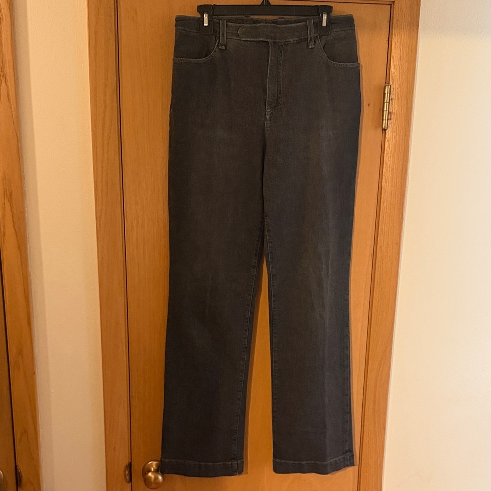 St. John Sport Women’s Straight Leg Denim Jeans Gray Black Size 8